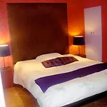 La Demeure Des Tilleuls Bed and Breakfast
