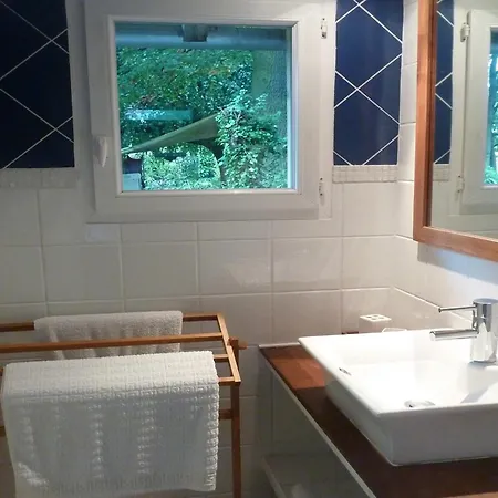 Bed & Breakfast La Demeure Des Tilleuls 2*