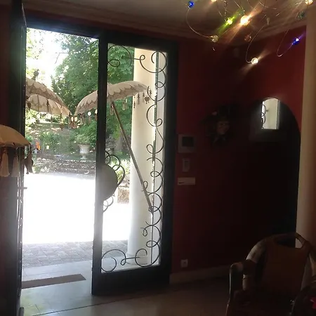 Bed & Breakfast La Demeure Des Tilleuls Châtenay